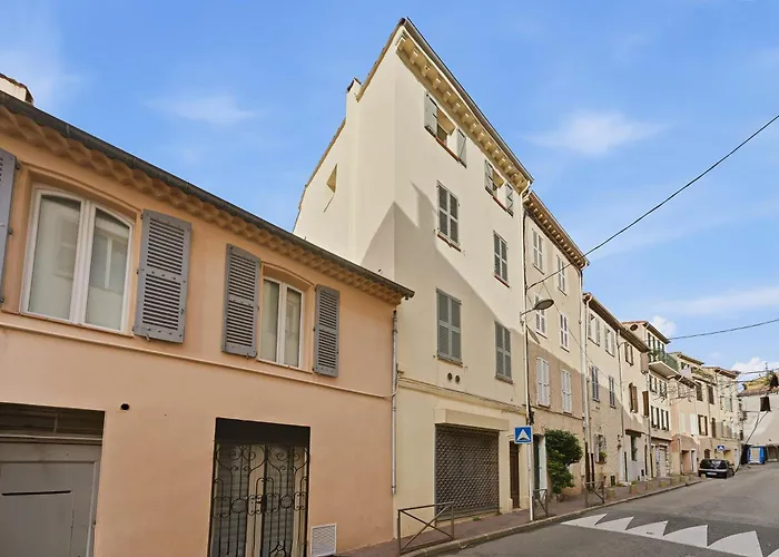 Apartmán L'azur Antibois - Charme Confort *